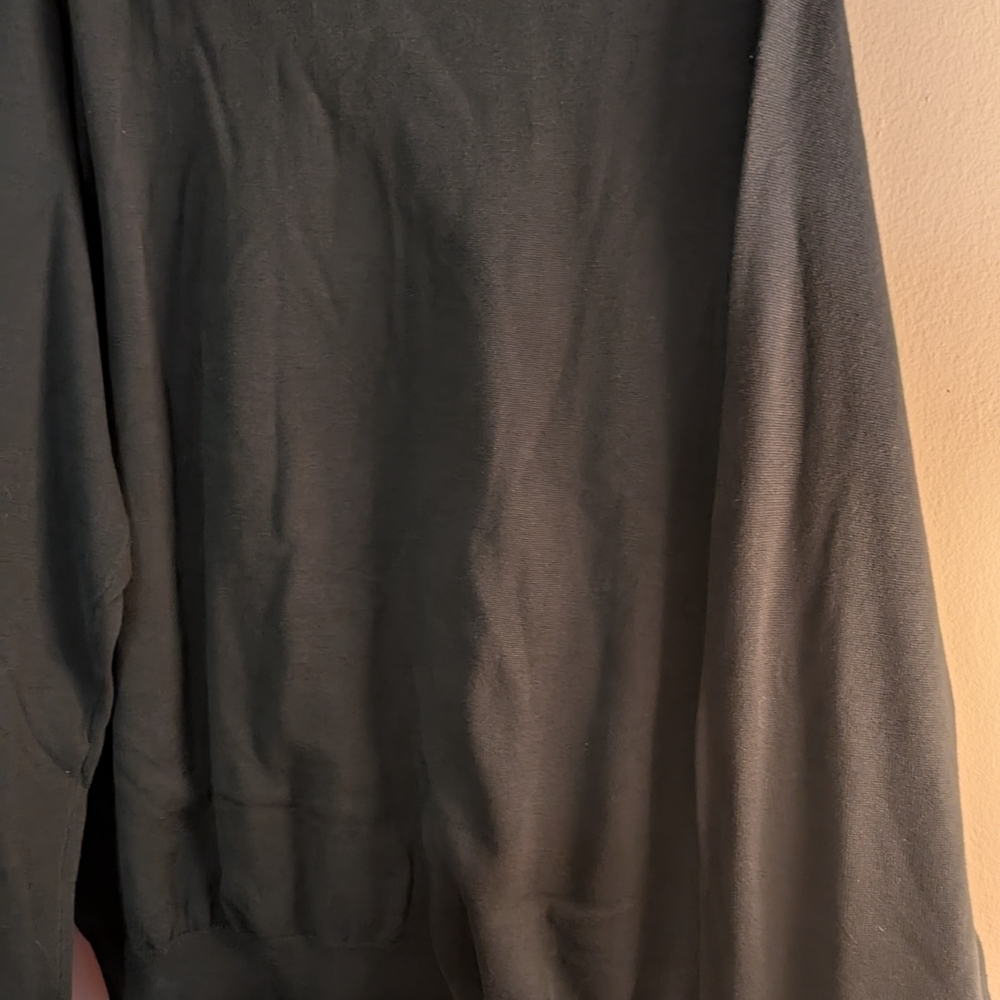 Men's Black V-Neck Sweater - Picture 5 of 5